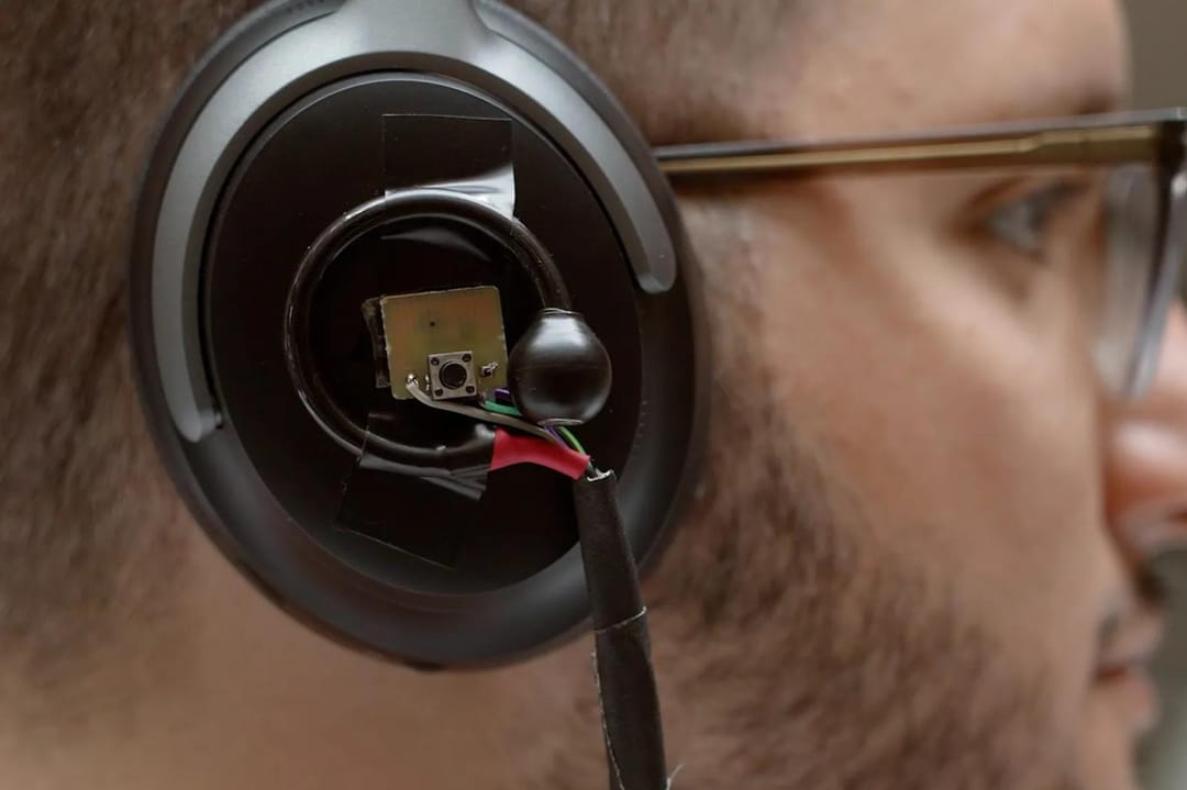 Kalabalık içinden tek bir sesi seçebilen, yapay zeka destekli bir kulaklık tasarlandı