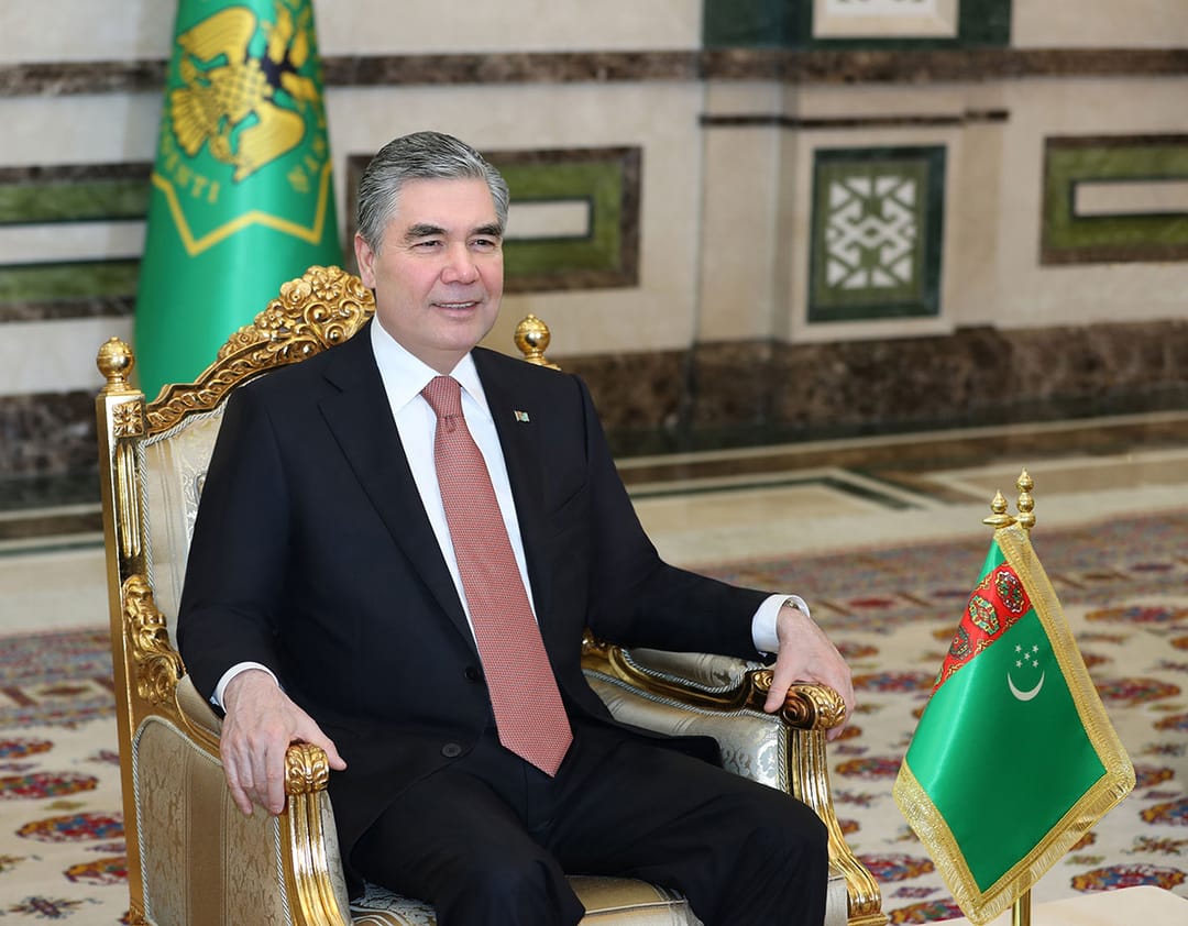 Türkmenistanda Türkiýäniň täze ilçisi işe başlady