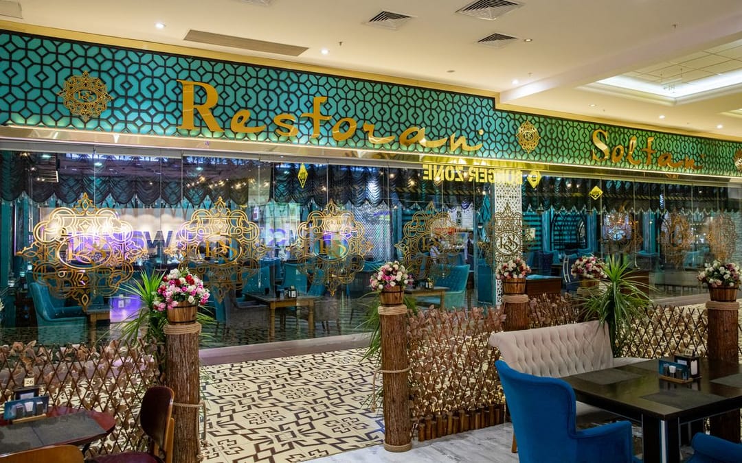 «Soltan» restoranlary şeýle hem-de sargyt esasynda kökeleriň we süýjülikleriň köp görnüşlerini hödürleýär
