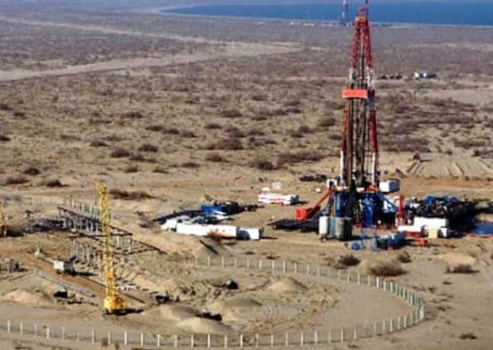 Туркменские нефтяники впервые без участия иностранных компаний проводят работы по глубокому бурению