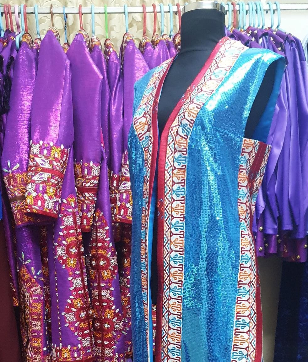 Туркменский предприниматель предлагает пошив сценической одежды и униформы 