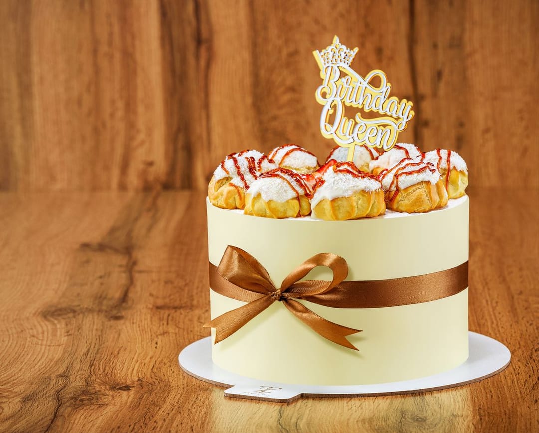 «Zyýat Hil» konditer dükanlary 150 manatdan ýokary sargyt edilende süýjülikleri mugt eltip bermegi teklip edýär