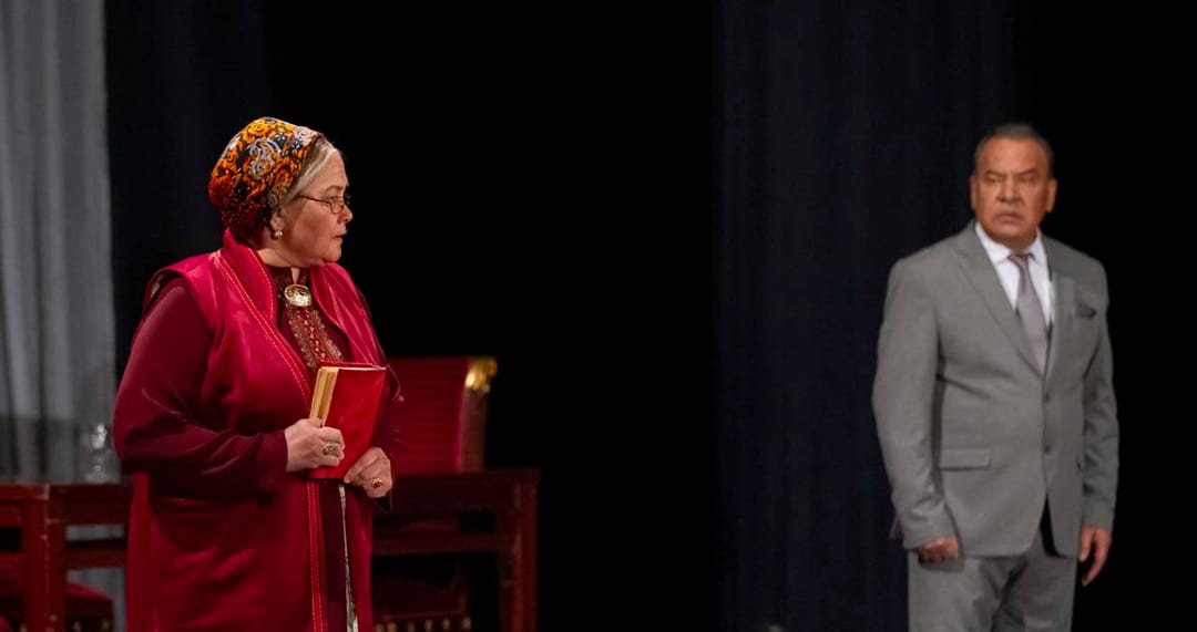 «Преклонение перед святыней» - новый спектакль главного драмтеатра Туркменистана