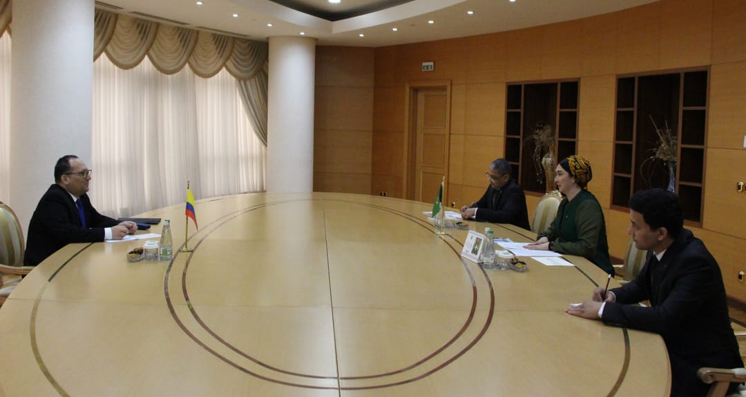 Туркменистан и Колумбия обсудили планы по развитию двустороннего сотрудничества