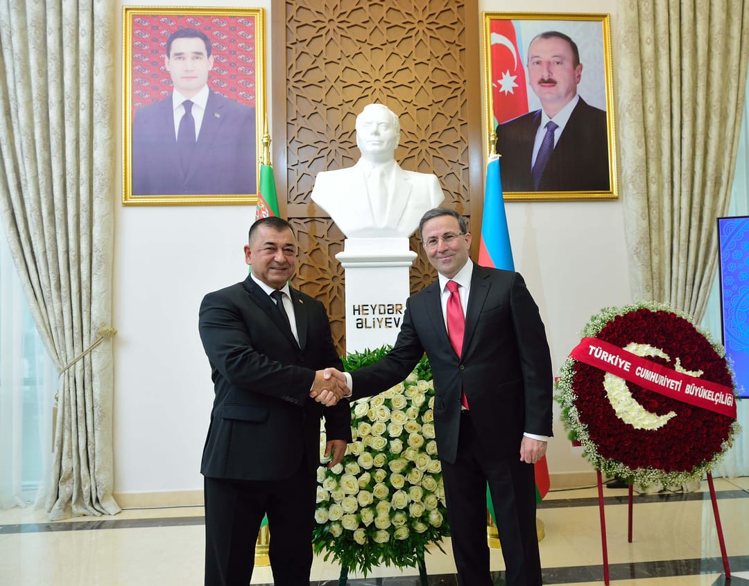 В Ашхабаде отметили День независимости Азербайджана