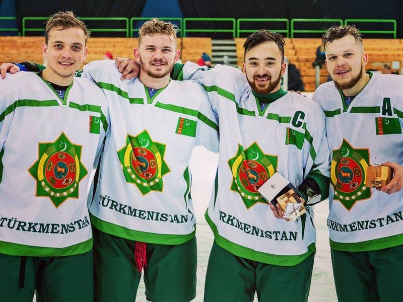 Hockey players of the Turkmenistan national team will go to Luxembourg for the World Championship through Germany