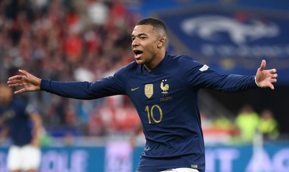 Kilian Mbappe Fransiýanyň milli ýygyndysynda iň köp tapawutlanan futbolçylaryň ilkinji 10-lugyna girdi