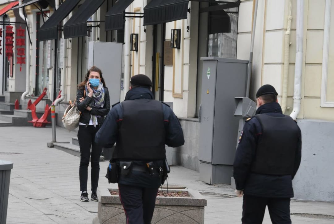 В России допускают снятие ограничений из-за COVID к концу лета