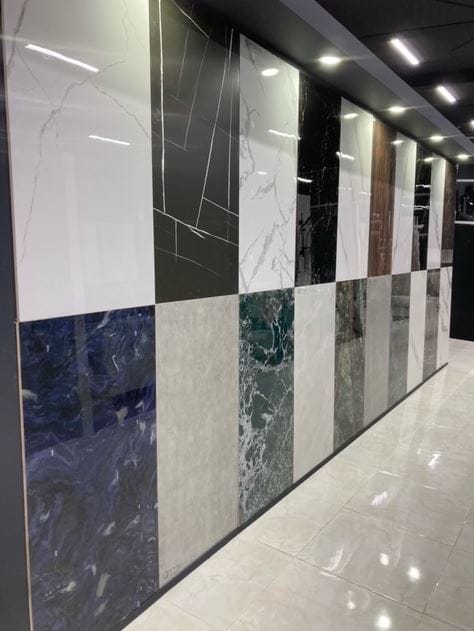 Aşgabatdaky «Mega Teknik» dükanyna kafelleriň we potolok panelleriniň täze toplumlary gelip gowuşdy