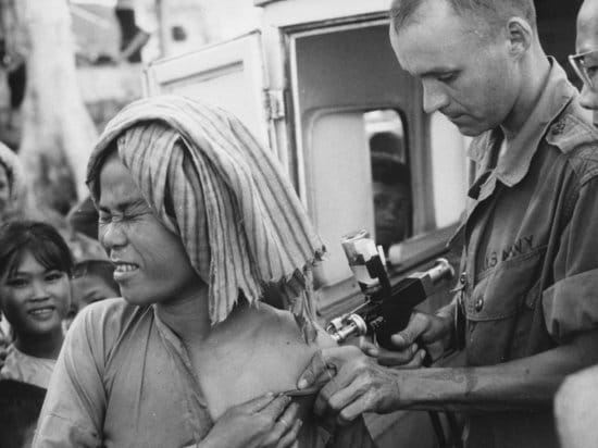 Ýapon biologlary iýip bolýan holera sanjymyny döretdiler