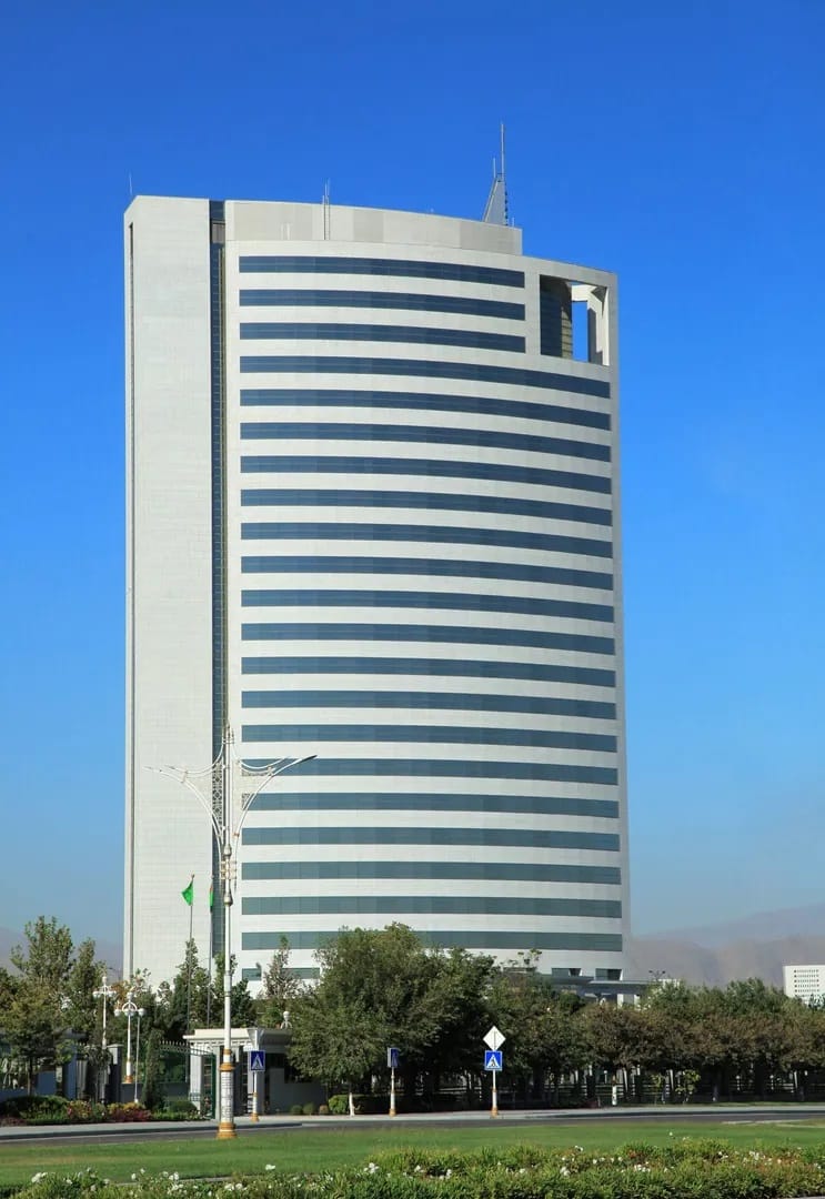 «Туркменхимия» объявила тендер на строительство завода по производству аммиака и карбамида