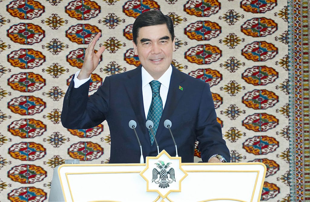 Türkmenabatda täze Halkara howa menzili açyldy