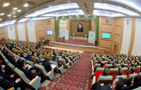 Türkmenistanda daşary ýurt dillerini okatmagy kämilleşdirmek meselelerine bagyşlanan ylmy-usulýet maslahaty geçirildi