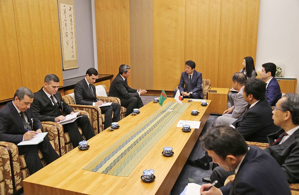 Туркменистан и Япония обсудили новые проекты сотрудничества