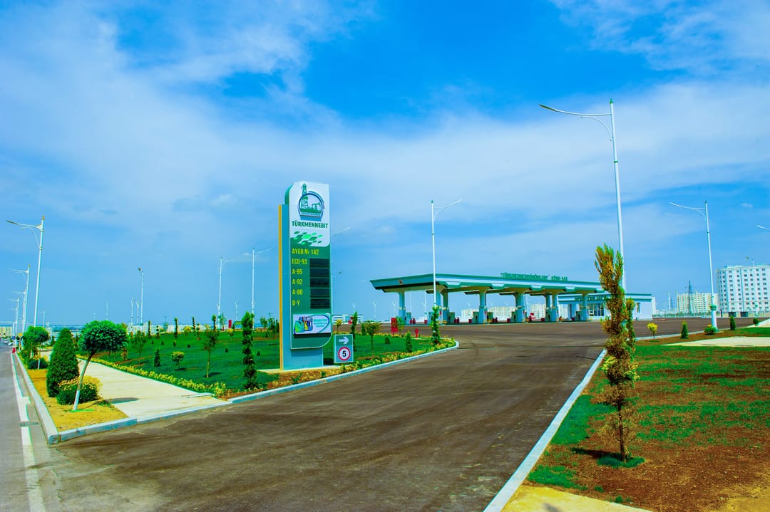 В Ашхабаде открылась обновленная автозаправочная станция №142