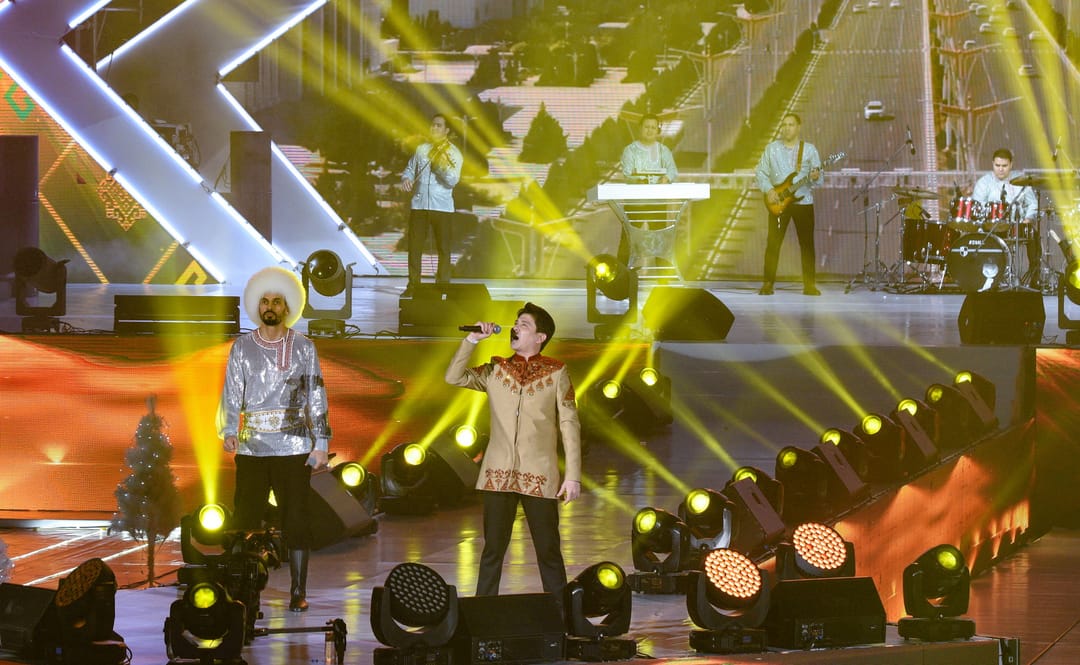 Emin Rasen'in Aşkabat'taki konserinden fotoğraflar