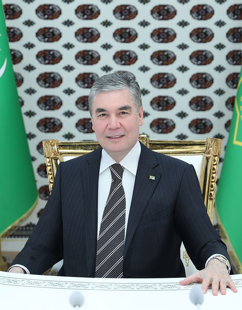 Häkimler iş maslahatyna ekin, gurluşyk meýdanlaryndan we maldarçylyk toplumlaryndan baglandylar