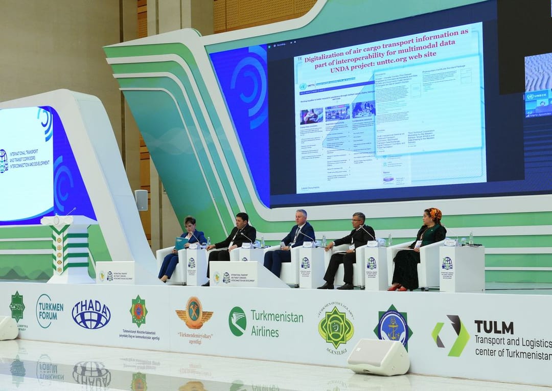 В Ашхабаде стартовал международный транспортный форум