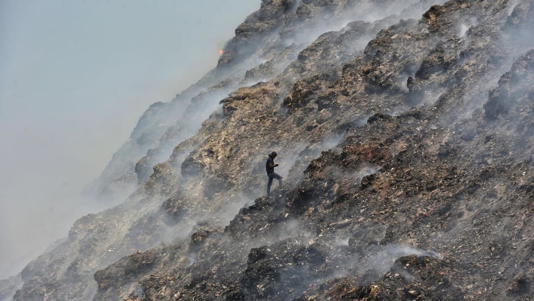 One of the largest landfills in India has grown to 62 meters