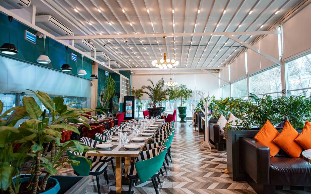 Живая музыка и семейный уют: ресторан Altyn Paradise Garden приглашает гостей