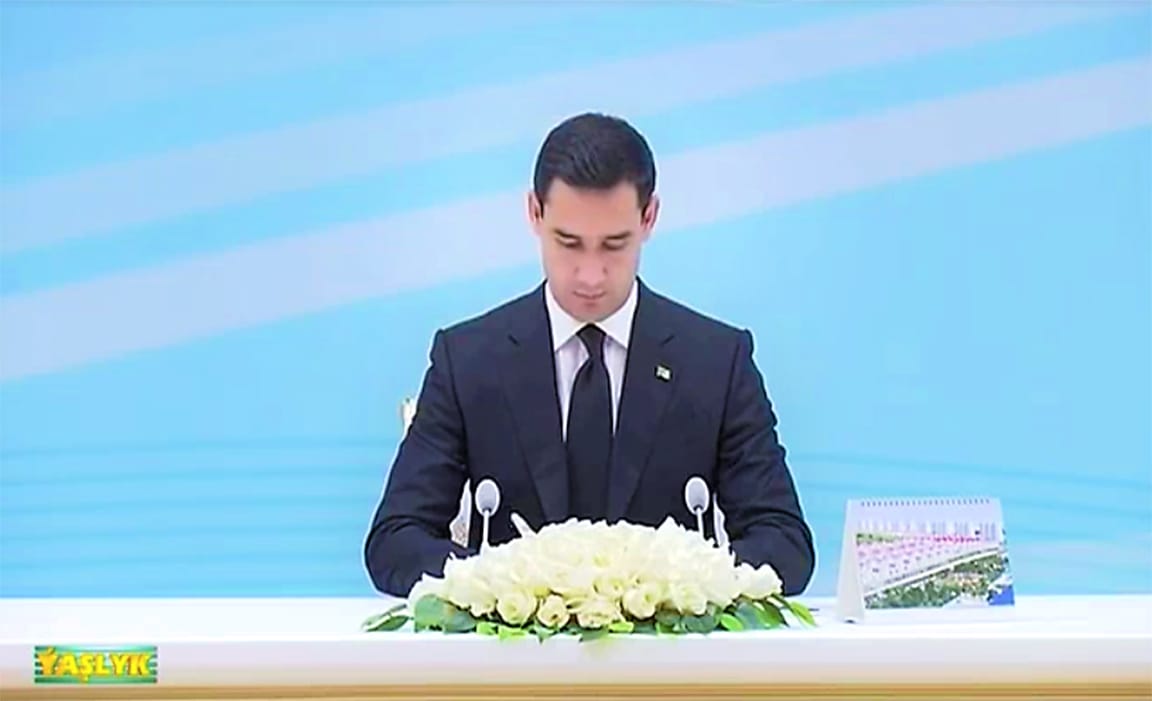 Сердар Бердымухамедов утвердил решения VII съезда Молодёжной организации Туркменистана