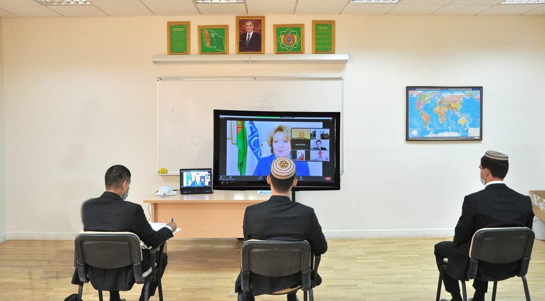 «Energetika diplomatiýasy: halkara tejribesi» atly onlaýn-leksiýa geçirildi