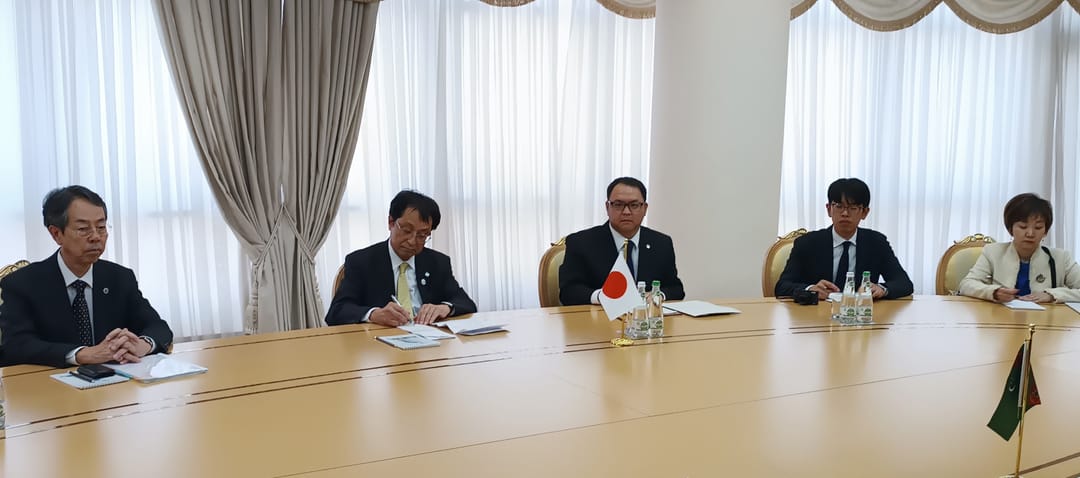 В Ашхабаде прошла встреча с президентом Университета Цукуба