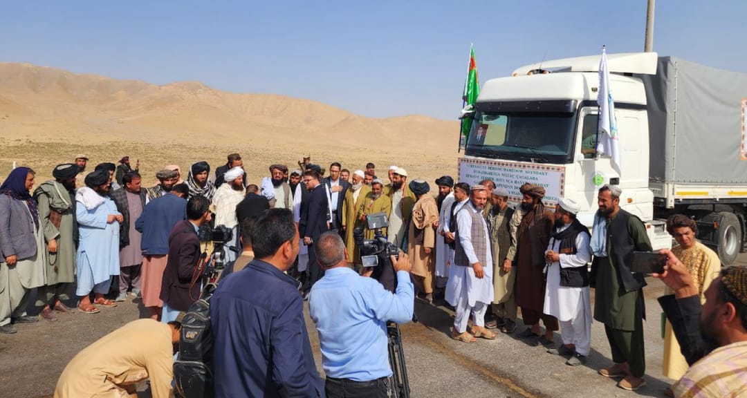 Türkmenistan Owganystanda bolan ýer titremesinde ejir çekenlere ynsanperwerlik kömegini berdi