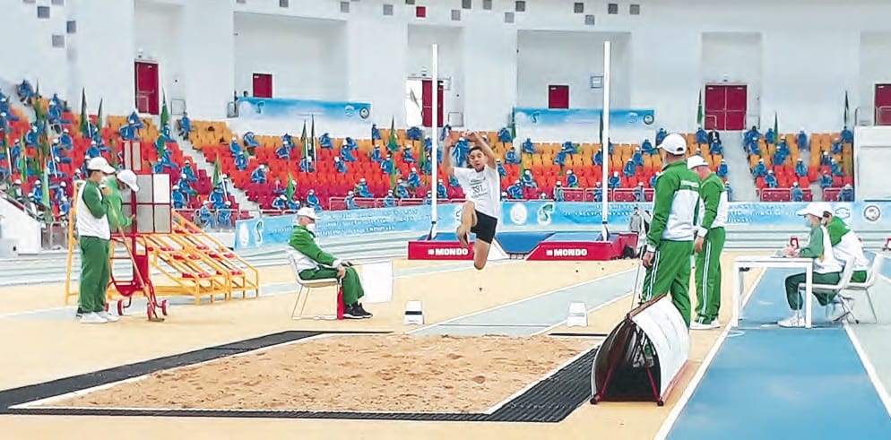 Türkmenistanly ýeňil atletikaçylar Tokio Olimpiadasyna taýýarlyk görýärler