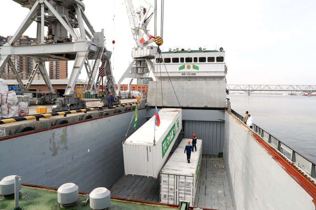 Humanitarian cargo from Turkmenistan arrived in Astrakhan