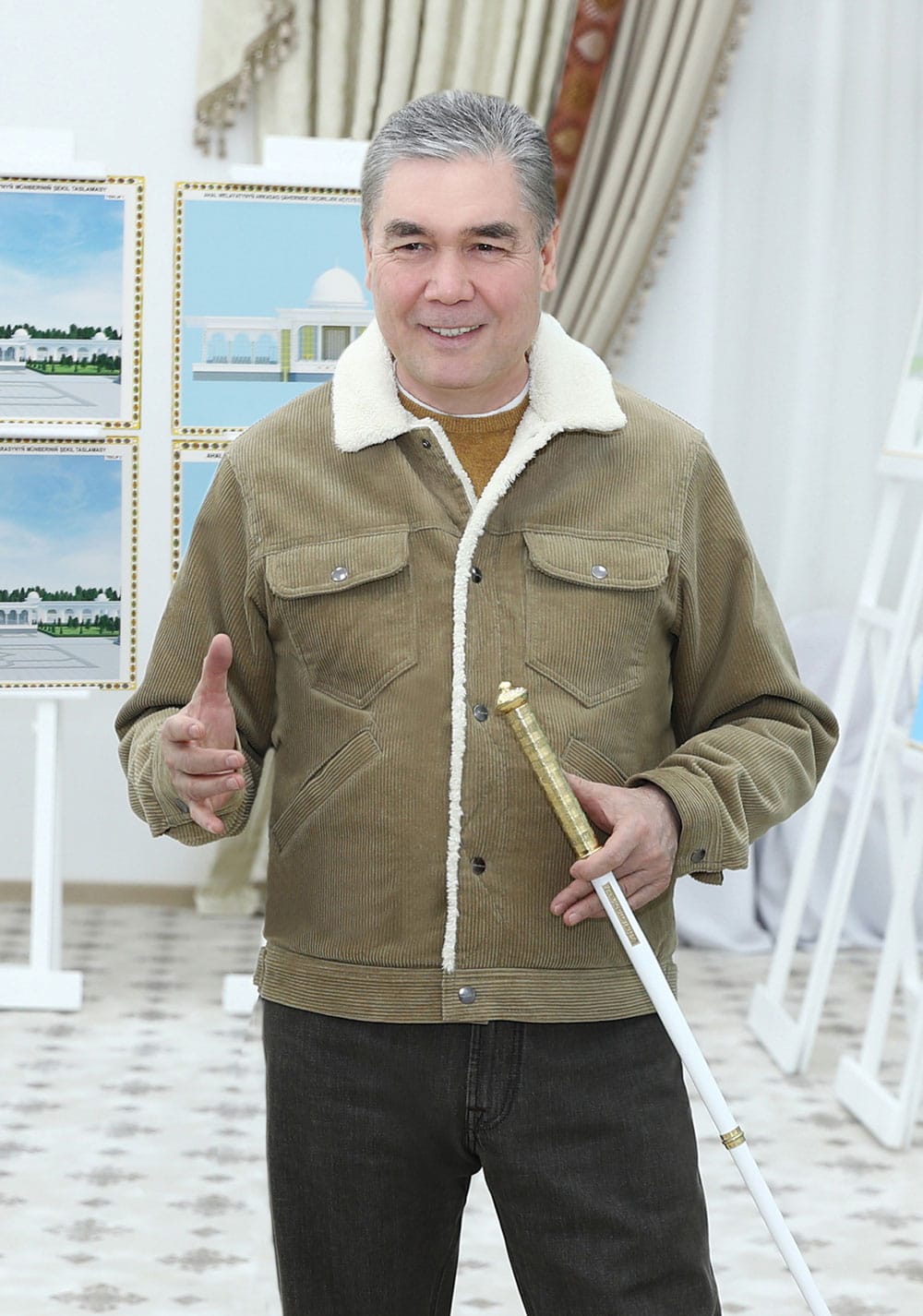 Gurbanguly Berdimuhamedow Arkadag şäheriniň ikinji tapgyrynda guruljak binalaryň taslamalary bilen tanyşdy