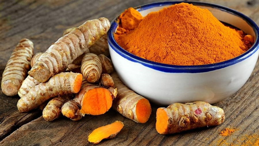 Куркума может помочь избавиться от жира на животе