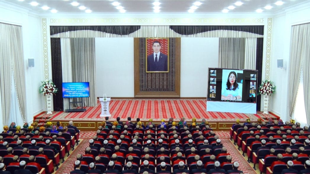 Türkmen ýokary okuw mekdebi rus dili boýunça halkara olimpiadanyň ýeňijilerini yglan etdi