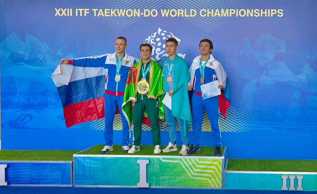 Türkmenistanly taekwondoçylar dünýä çempionatynda iki medal gazandylar