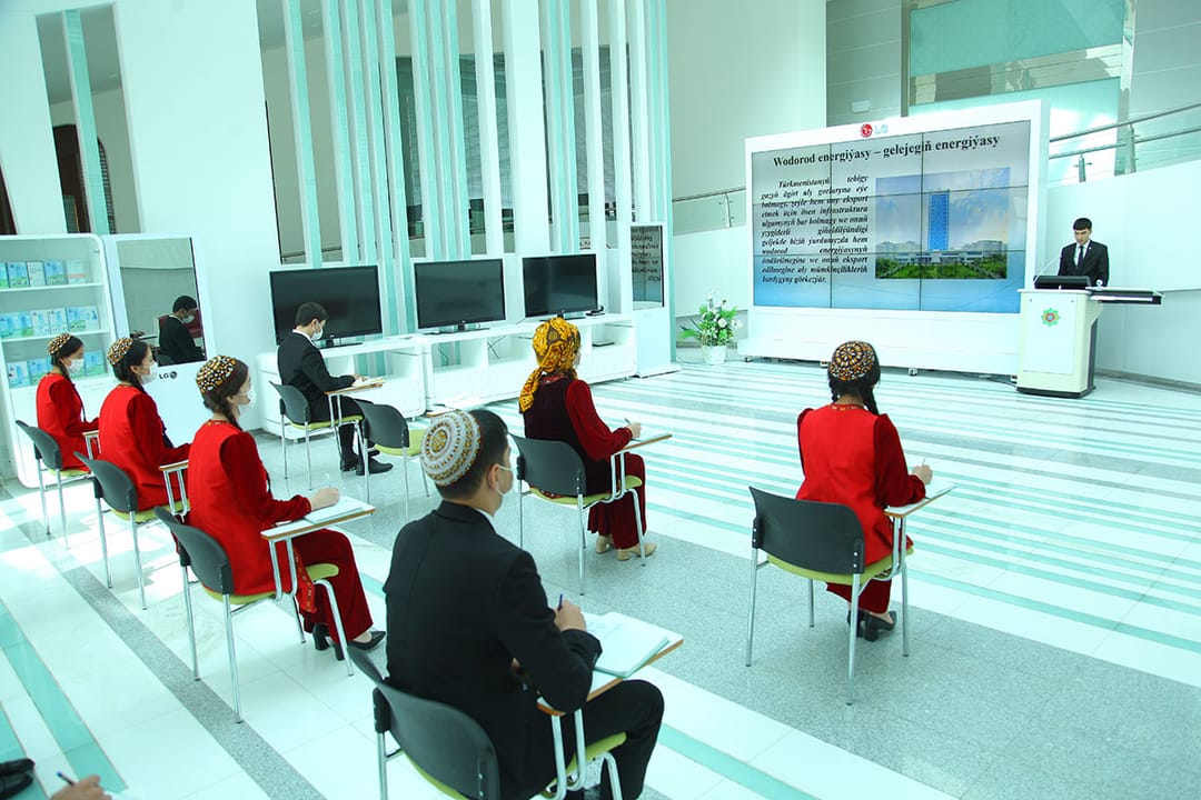 При нефтегазовом вузе Туркменистана начал действовать Центр водородной энергетики