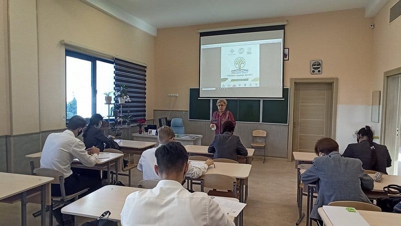 Pupils of the Turkmen-Russian school took part in the All-Russian action “Ecodictant”