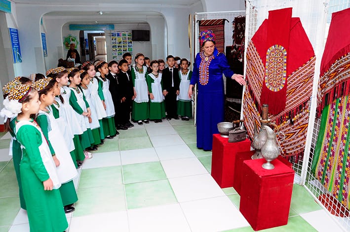 Государственный музей Туркменистана организовал выездную экспозицию