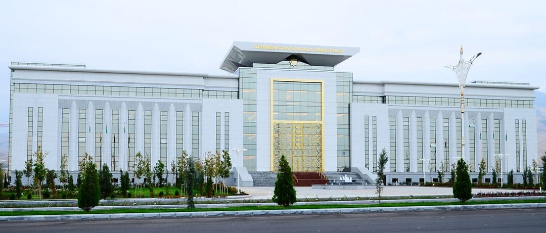 Aşgabatda jemgyýetçilik kabul edişligi geçiriler