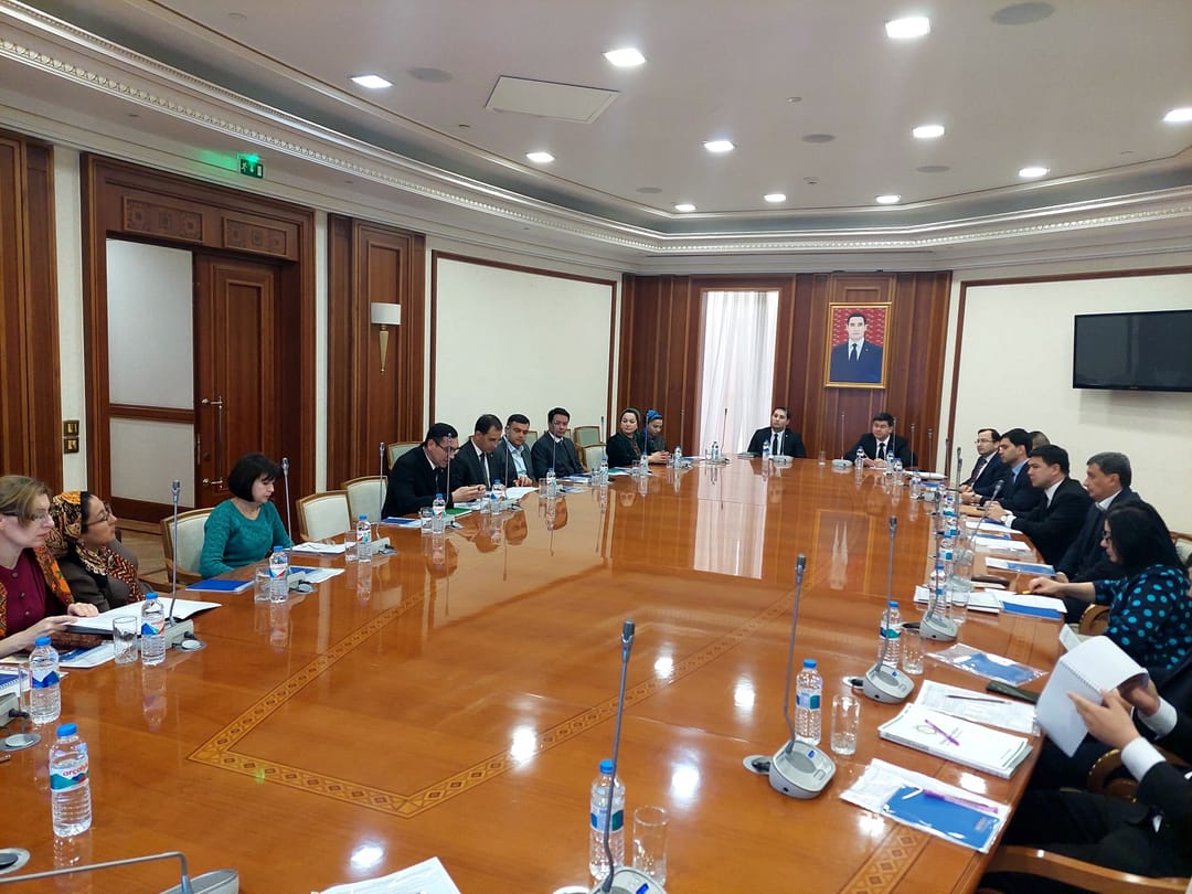 В Ашхабаде проведен семинар ПРООН по аспектам развития рынка ценных бумаг