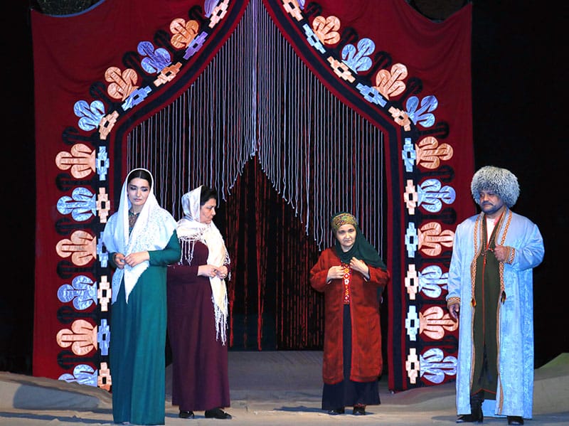 Aman Kekilowyň «Söýgi» romany sahnalaşdyryldy