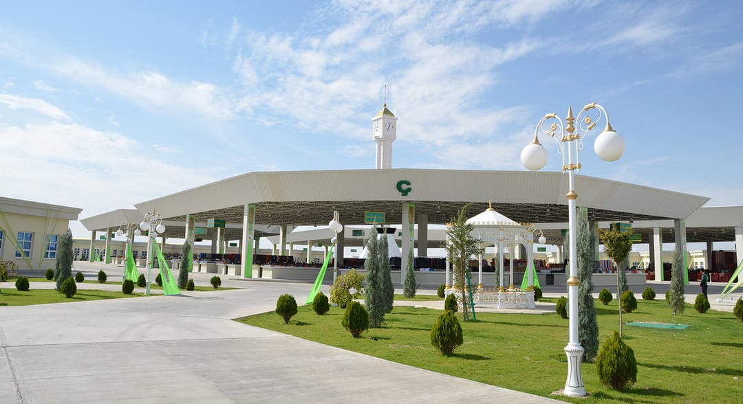 «Altyn asyr» Gündogar bazarynyň işi wagtlaýyn çäklendirilýär