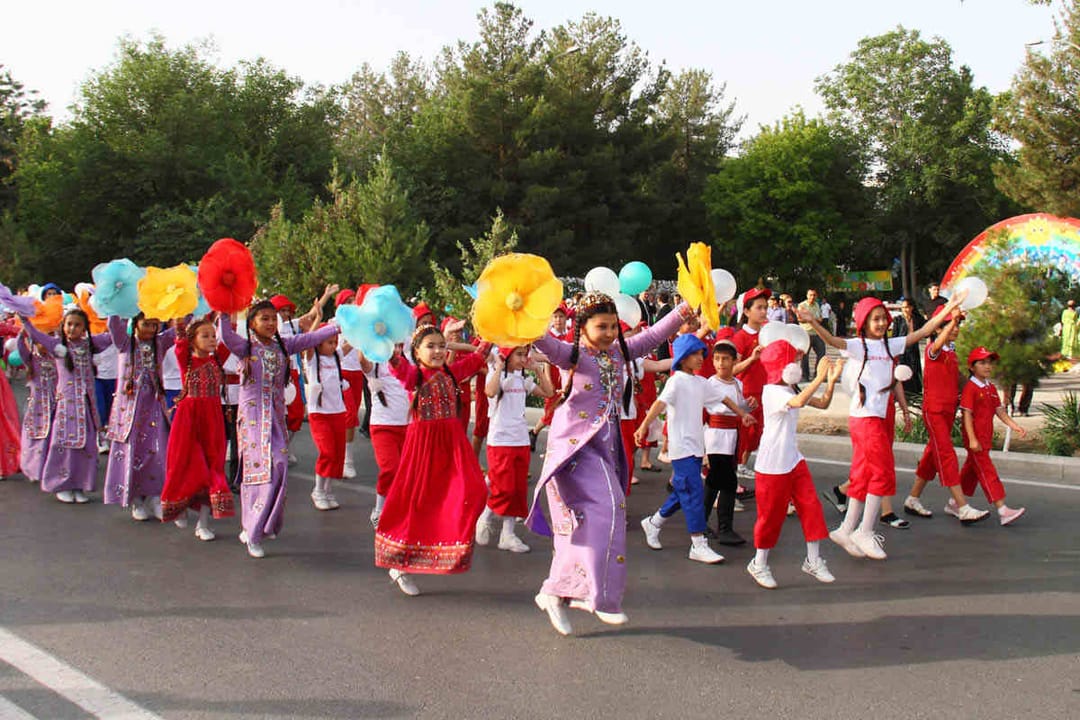 В Туркменистане идет подготовка к проведению летних каникул для детей