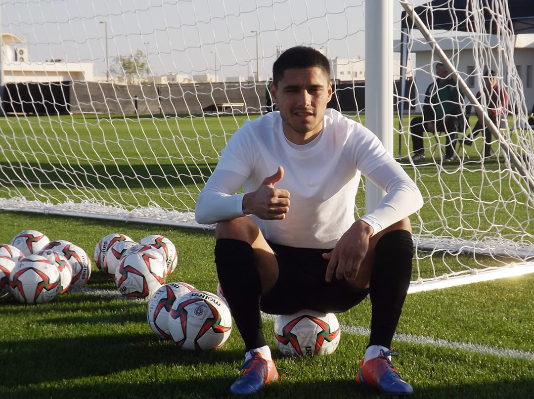 Чемпион Узбекистана "Локомотив" подписал капитана сборной Туркменистана