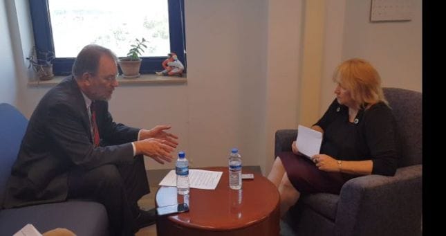 Книги американских писателей на туркменском языке