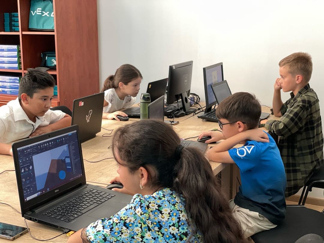 Школа программирования Coddy приглашает на День открытых дверей по робототехнике