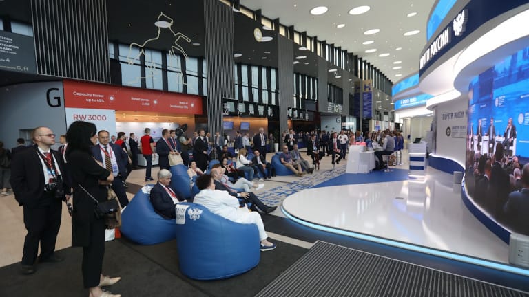 Делегация Туркменистана принимает участие в ПМЭФ-2021