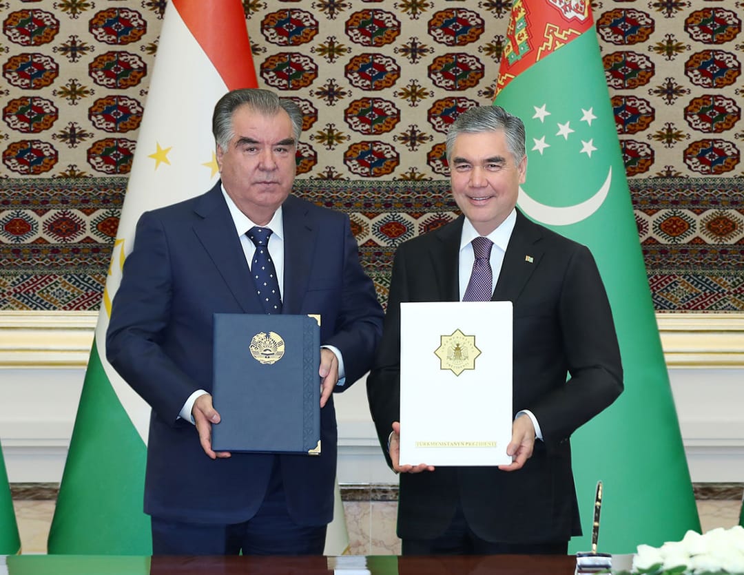 Совместное заявление Президента Туркменистана Гурбангулы Бердымухамедова и Президента Республики Таджикистан Эмомали Рахмона 