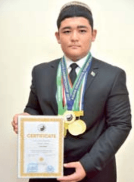 Туркменский школьник занял призовое место в Олимпиаде по интеллектуальному спорту
