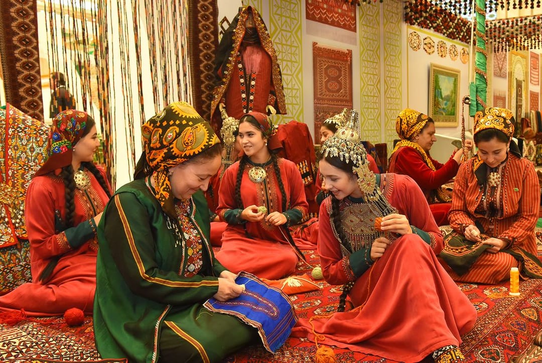 A new book dedicated to the art of Turkmen embroidery has been published in Ashgabat