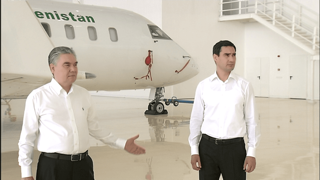 The President of Turkmenistan and the head of the Halk Maslakhaty tested a modern flight simulator
